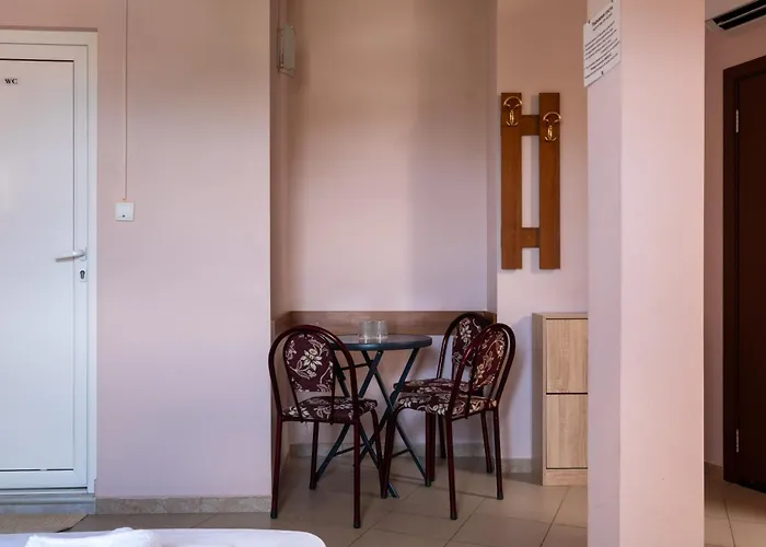 аугуста 7 Pensjonat 3*